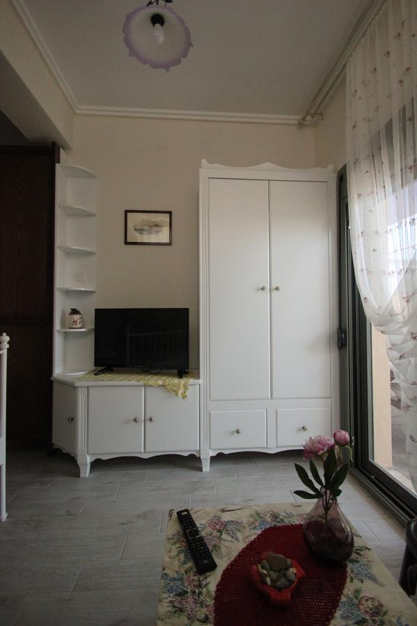 Angels Home Platanitis ภายนอก รูปภาพ